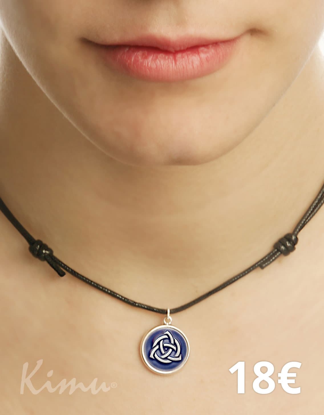 Colgante pequeño con engaste 18 euros